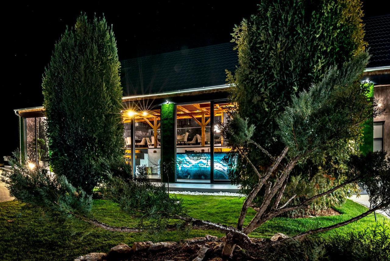 Szent Gyoergy Kuria Bed & Breakfast Kisharsány Exterior foto
